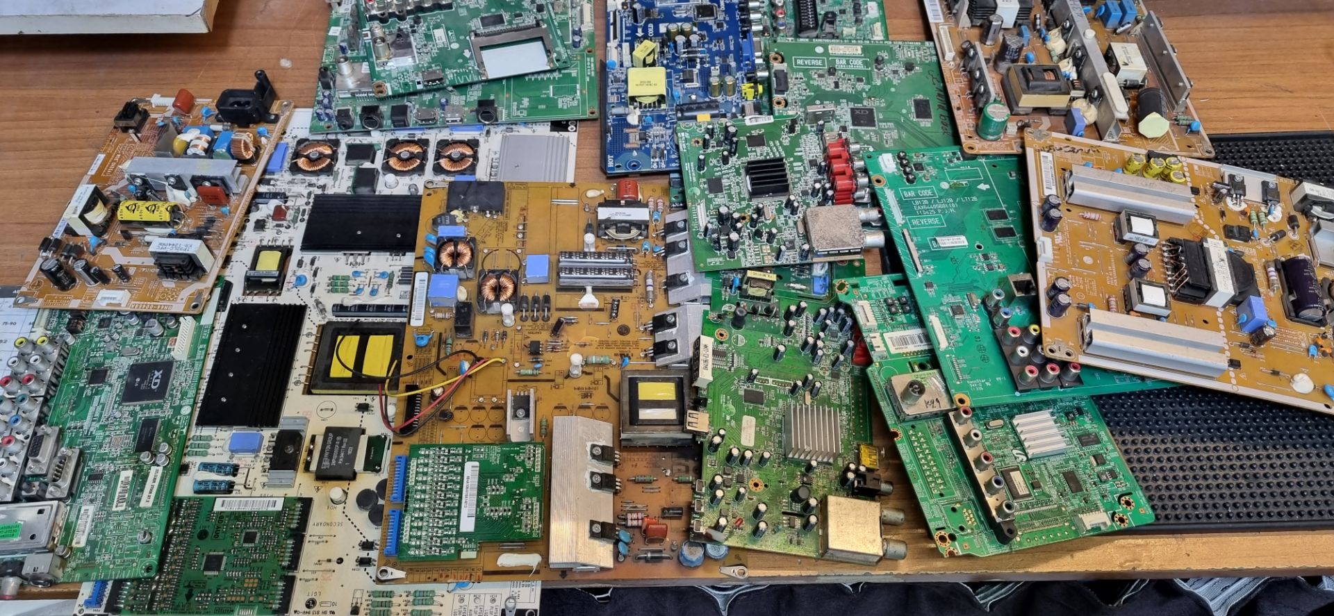 تعمیر پورت HDMI و اتصالات تلویزیون